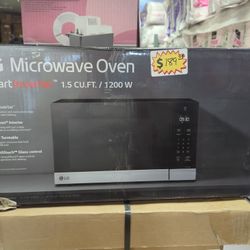LG
NeoChef 1.5 cu. ft. 1100-Watt Countertop Microwave in Stainless Steel with Smart Inverter