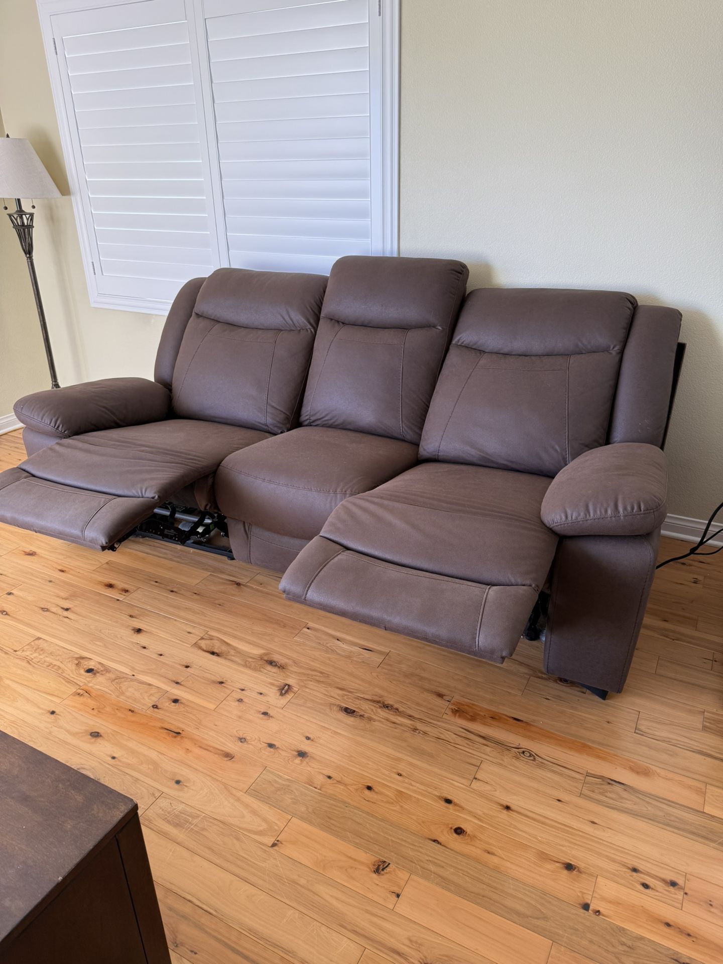 Macy's Exclusive Couch w/Reclining Electric Seats & USB Port