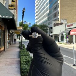 2.25 Carat Diamond Engagement Ring 😍