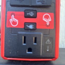 Milwaukee M18 TOP-OFF 175W Power Supply, a compact inverter that attaches to Milwaukee M18 batteries to provide portable AC and DC power