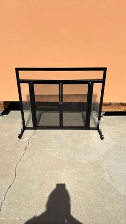 Fireplace screen