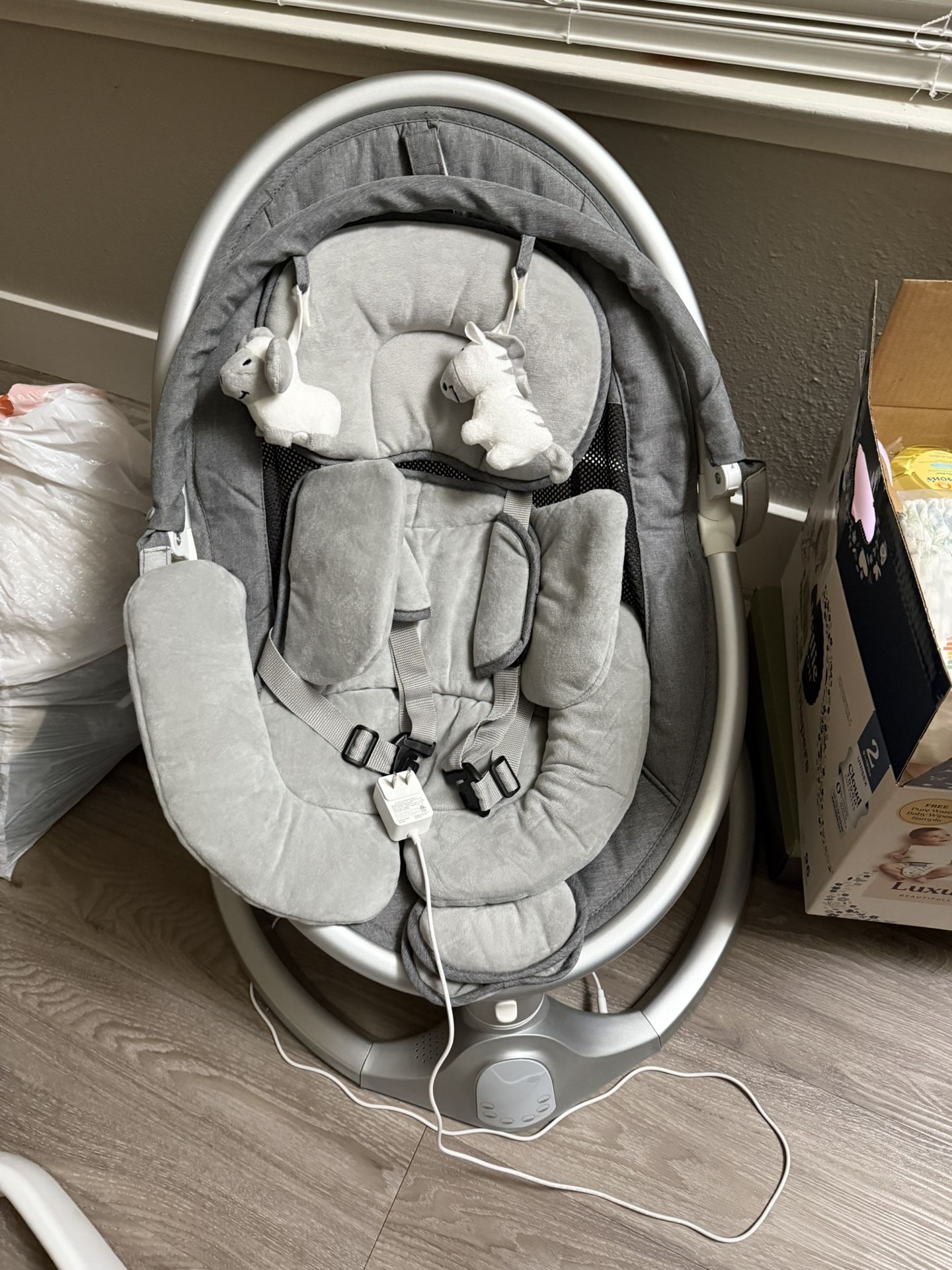 Babybond Baby Swing.