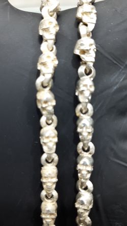725 silver skull chain 80.2 grams