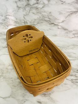 Longaberger Bread Basket With Insert 