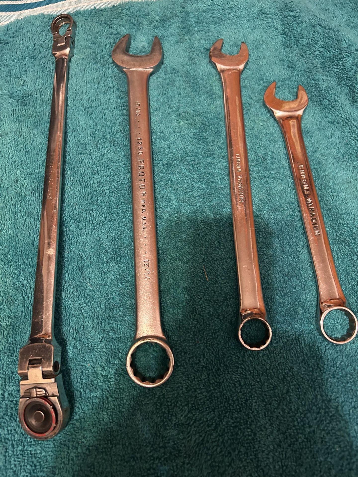 Tools - Reverse ratchet / Wrenches 19, 17 & 15/16