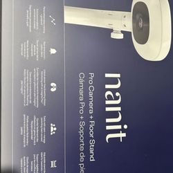 Nanit Pro baby monitor + Floor stand