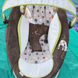 Mesedor De Bebe   $10