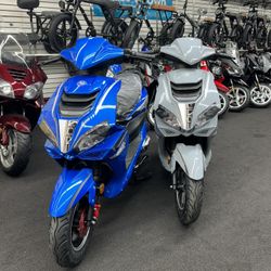 Brand New Boss Motor 200cc Gas Scooter 
