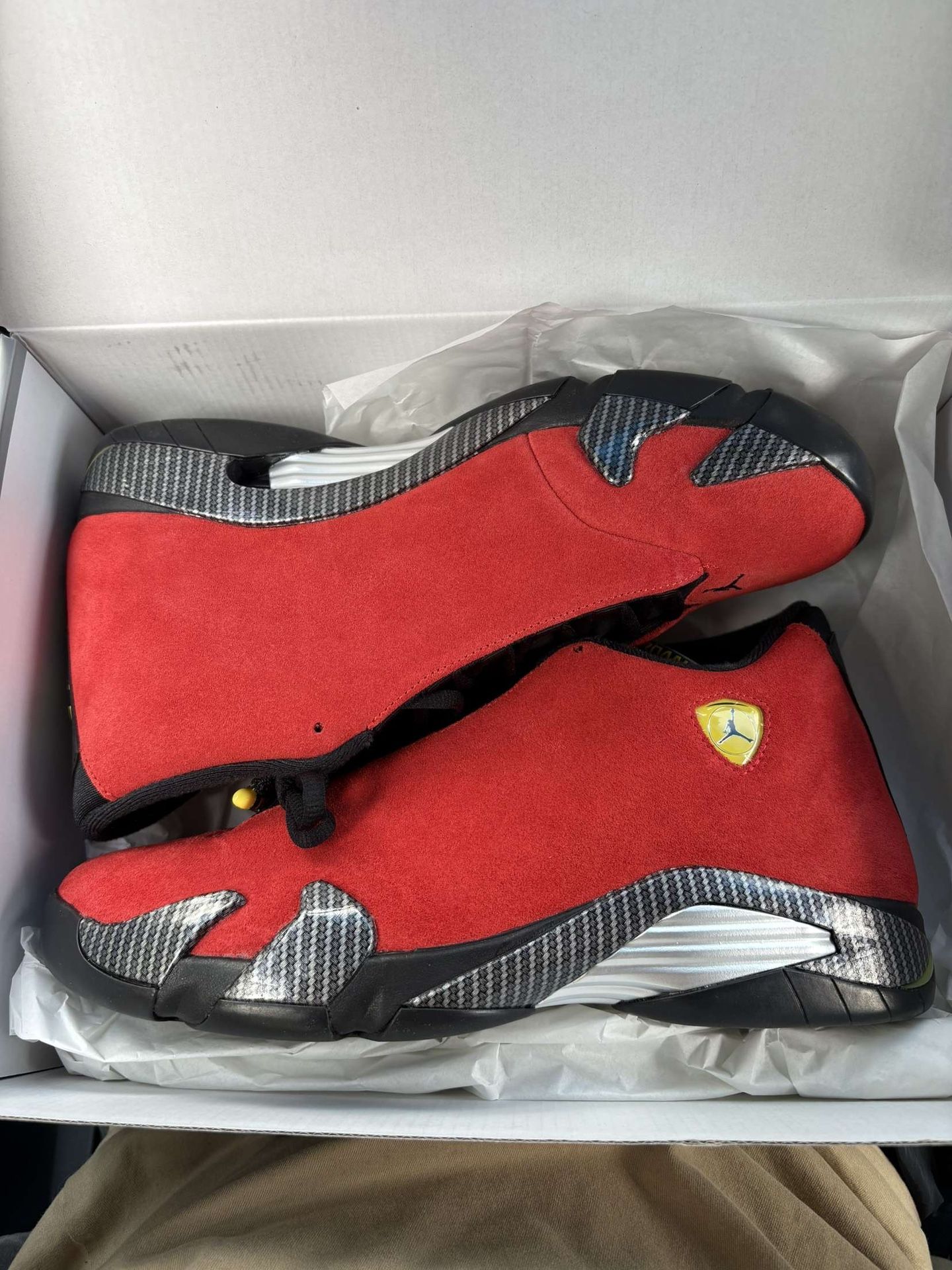 Air Jordan 14 retro - Ferrari 2025 