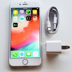 iPhone 6 - UNLOCKED - Like New 