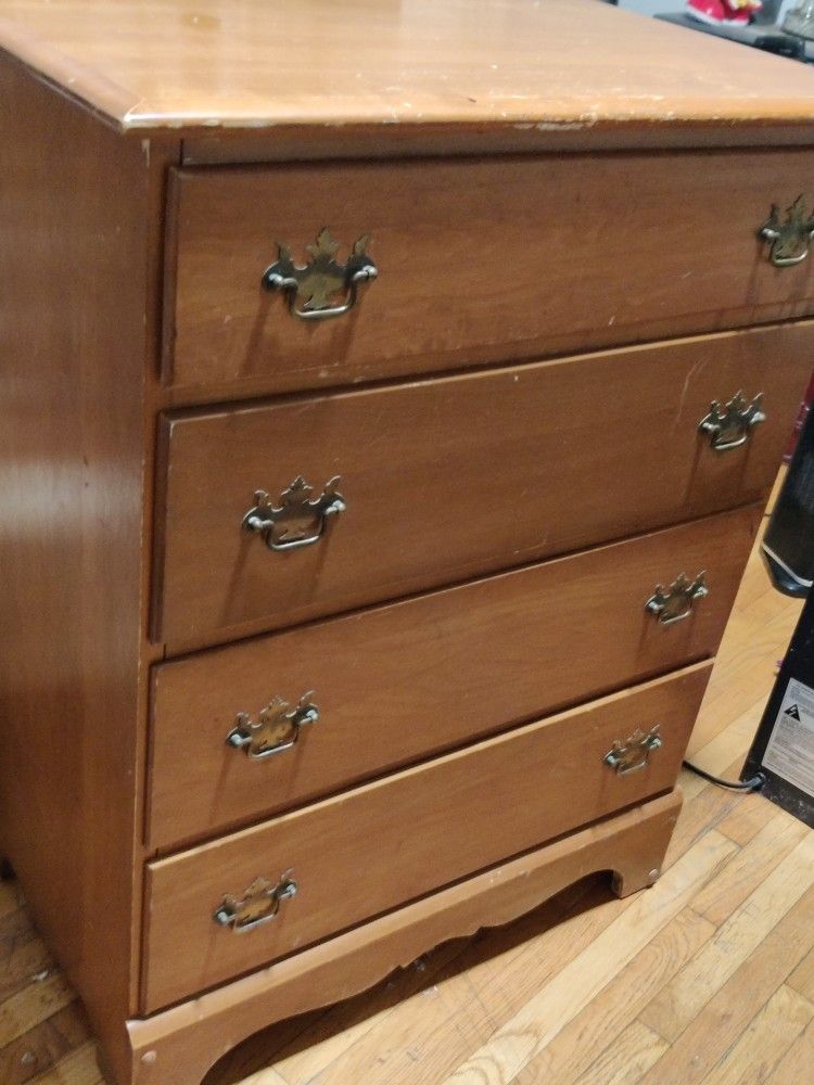 5 Drawer Maple Dresser From Imperial Cabinet Company