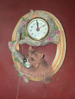 Bear Figurine Quartz Wall Clock