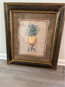 Paragon pineapple picture frame in Great Condition