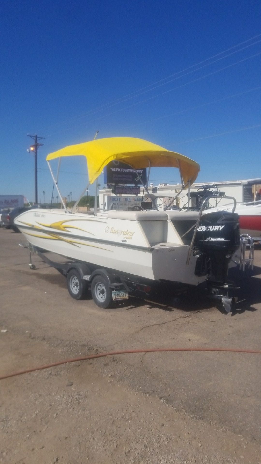 2007 Lowe Suncruiser Tahiti 220
