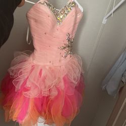 dress/prom/homecoming