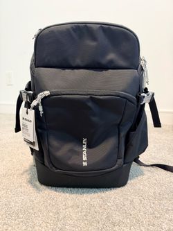 Stanley Vitalize Macro Method 30L Backpack – Black – Brand New