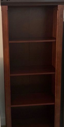 Solid wood 4-shelf Bookcase (like Brand New)