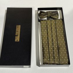 100% Italian Silk Hand Tailored Paul Fredrick Tie Brown made in USA