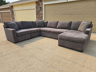 Jonathan Louis 5 Piece Sectional Sofa
