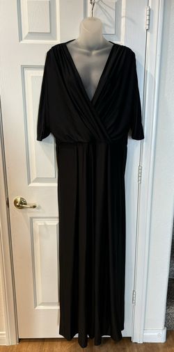 Beautiful Size 2X  Black Dress