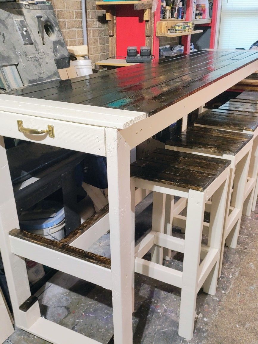 8ft Dinning Table Set On Caster Wheels With Brakes 