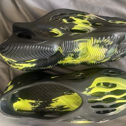 Black & Green FoamRunners