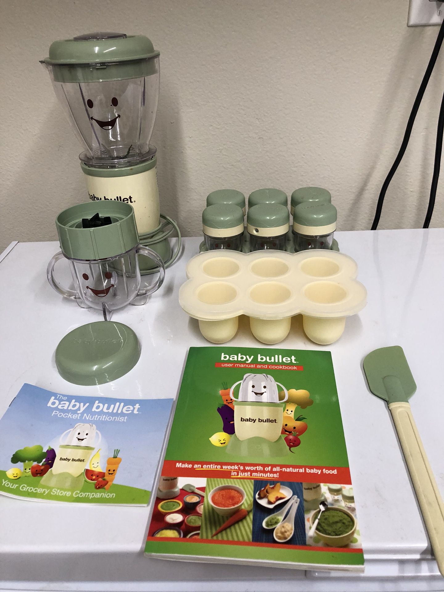 Baby Bullet - Baby Food Blender for Sale in Corona, CA - OfferUp