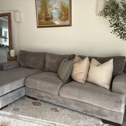 Sectional Couch 🛋️ 