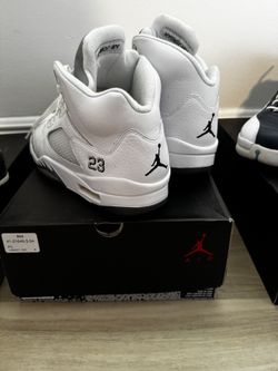 Nike Jordan 5 Metallics Size 9.5 With Receipt