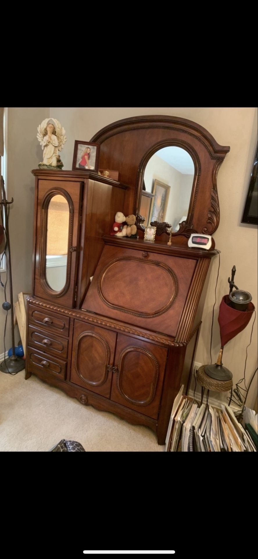 DESK. 50 1/2”w x 20”d x 82 1/2”tall; I USE IT AS A DRESSER; cross streets are Arapaho & Waterview 