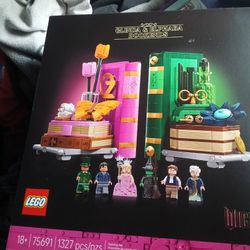 Glinda And Elphaba Legos