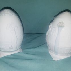 Two Vintage Llladro Porcelain Eggs Made In Spain