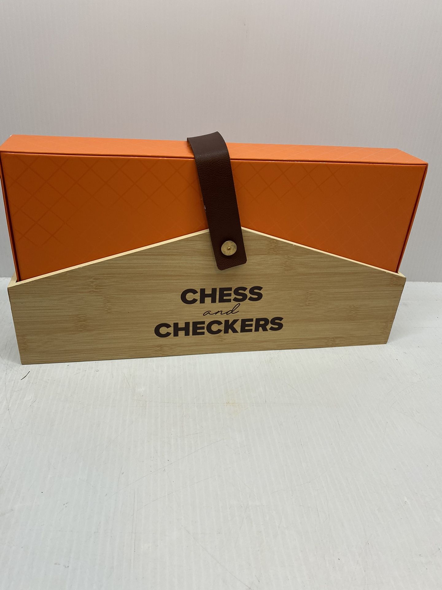 Chess set solid wood pieces high-quality game board new in box can’t deliver #a