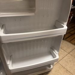 EG Refrigerator And Stove