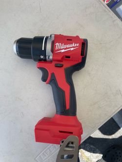 Milwaukee brushless drill