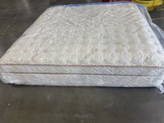 Saatva Luxury Mattress!! Clearout Sale!! $10 Down!!