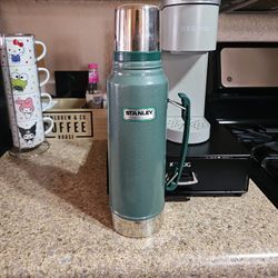 Stanley Classic Vacuum Bottle Green/Silver 