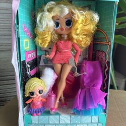 MGA LOL Fashion Dolls Agent Glamour Glamour Queen Movie Magic Studios Like New