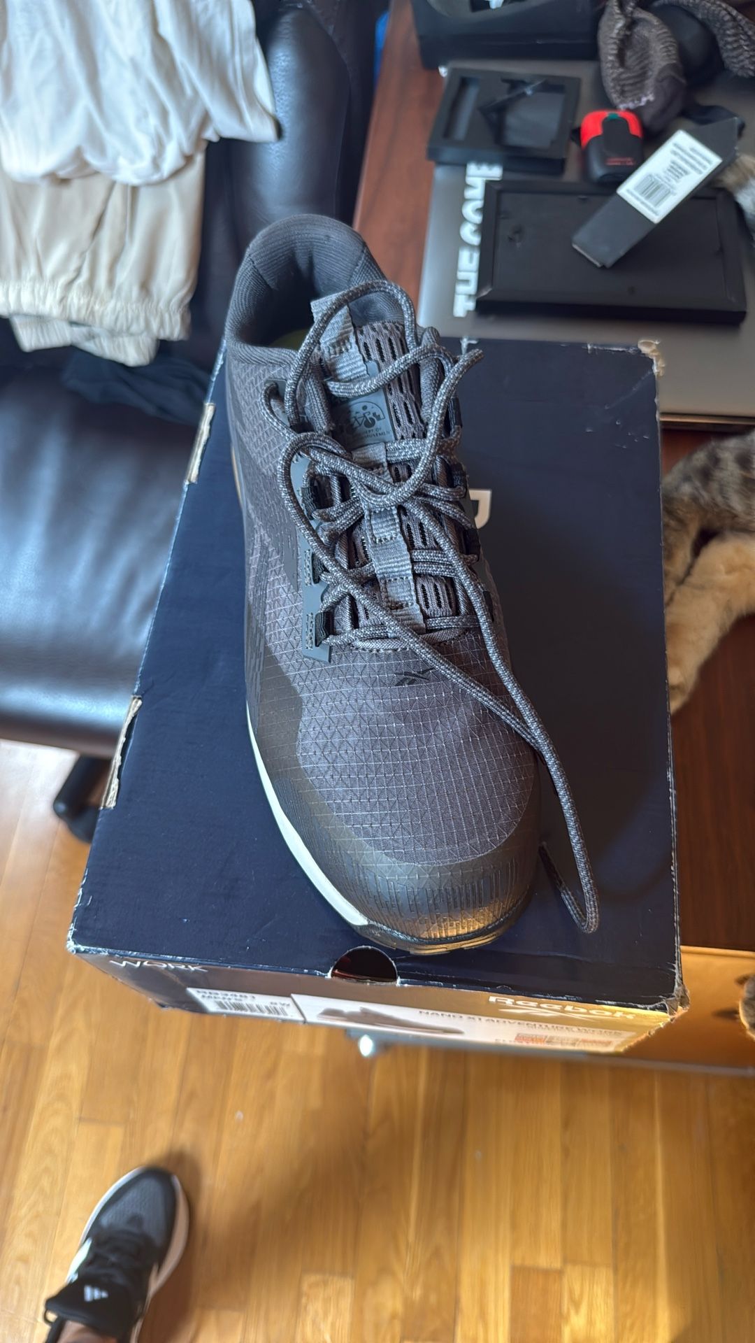 Men Steel Toe Work Sneaker