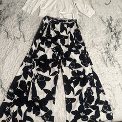 Women’s Outfit Size Small 