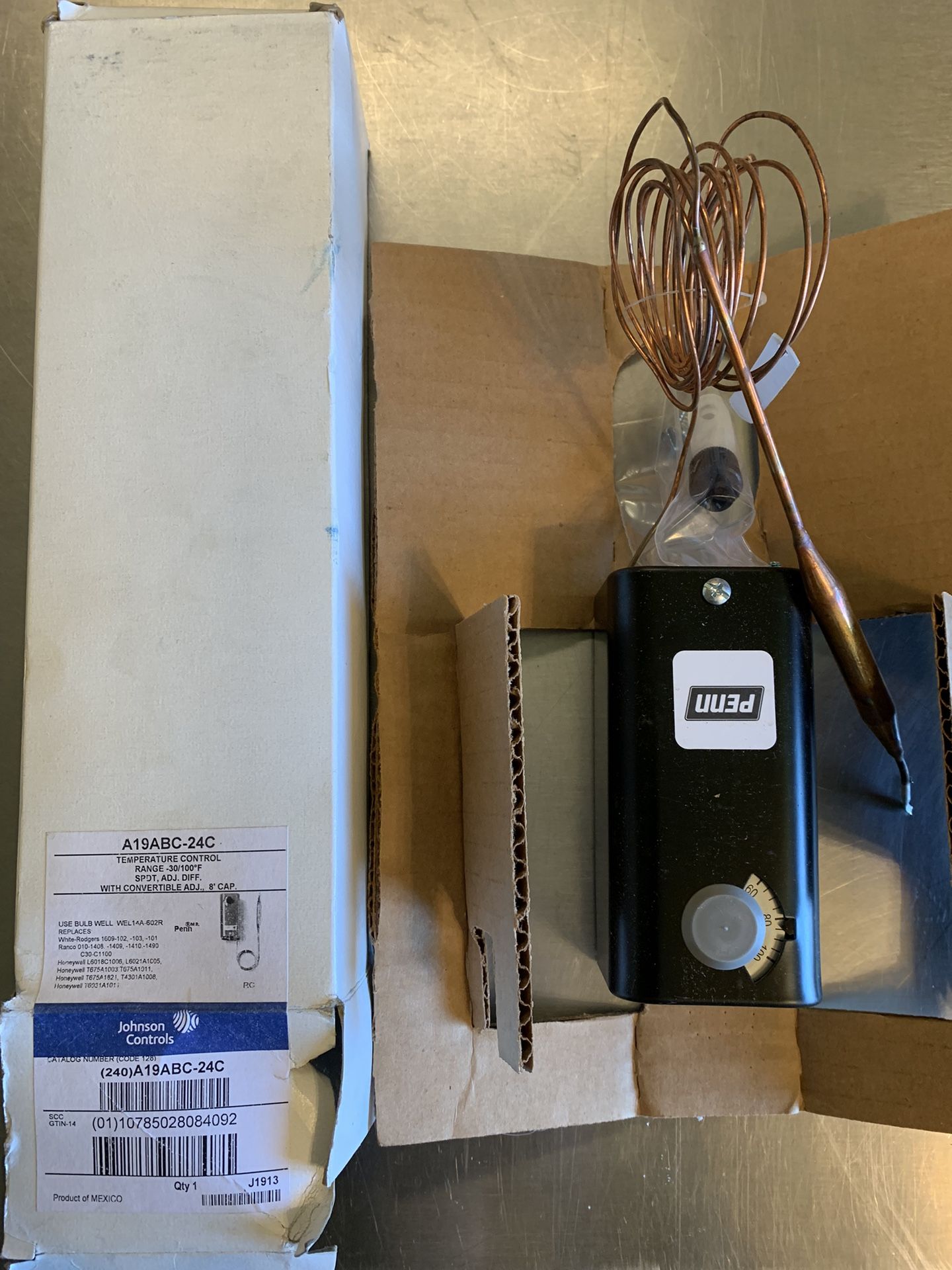Johnson Temperature Control, Range -30/100°f #A19ABC-24C