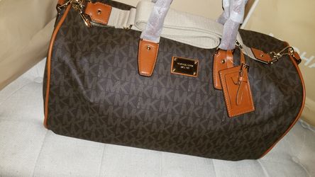 New w/out Tags MICHAEL KORS SIGNATURE WEEKENDER