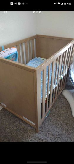Mini crib
