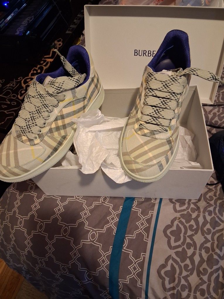 Burberry Shoes