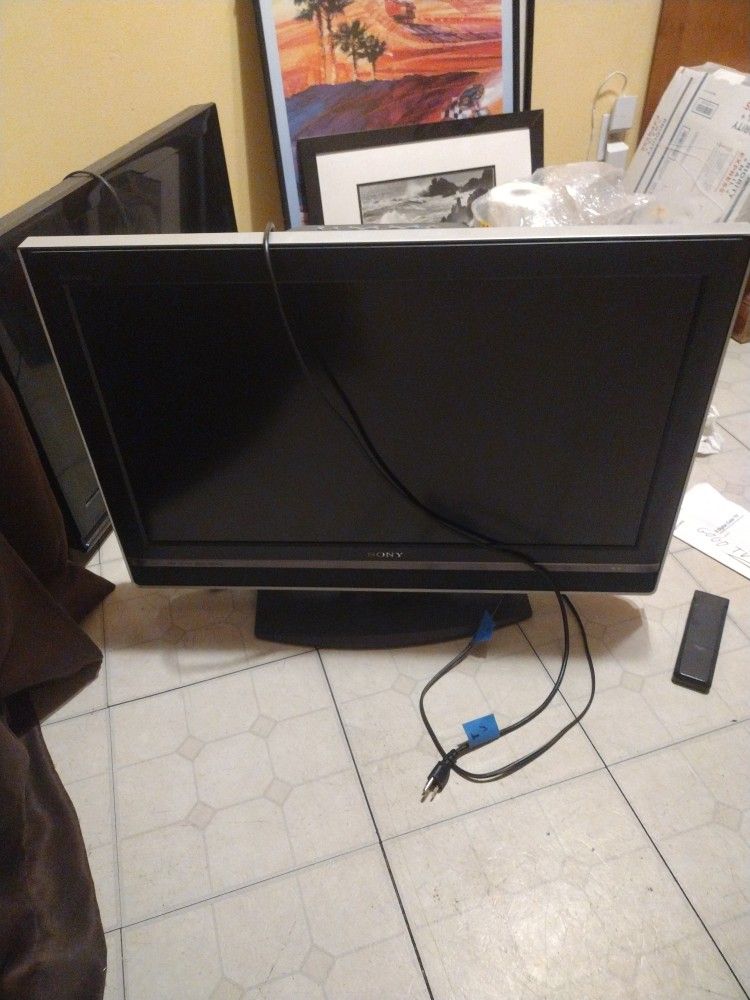 Sony LCD 32 Inch Television 