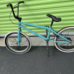 FREE AGENT BMX 