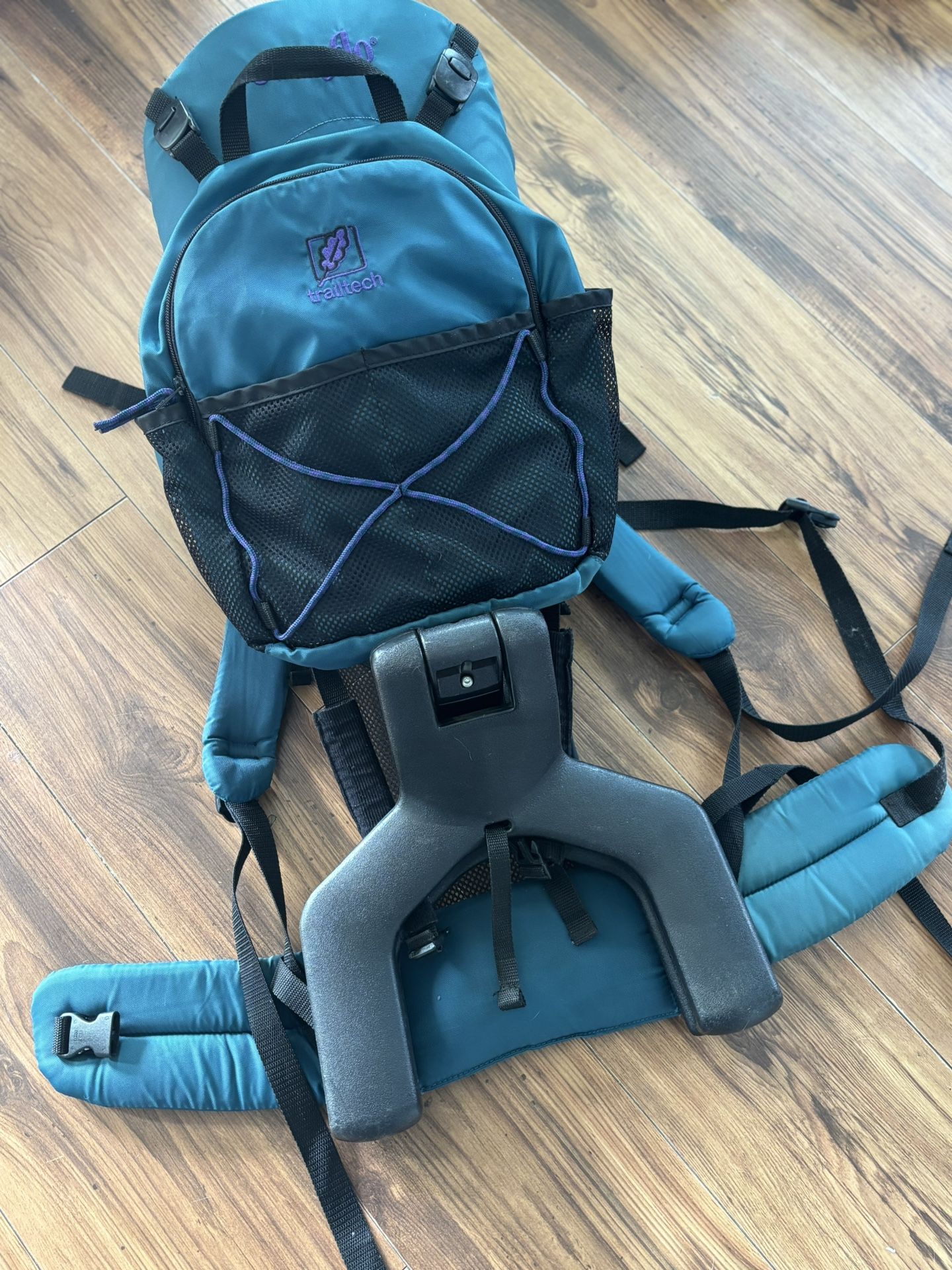 Evenflo Trailtech Backpack Child Carrier