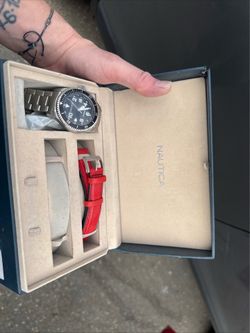 Nautica stainless steel A25593 with box