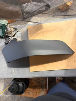 Front Right Bumper to Body Filler Panel for Ram 1500.... 19-22