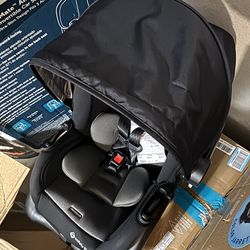NEW Safety 1st Infant Car Seat